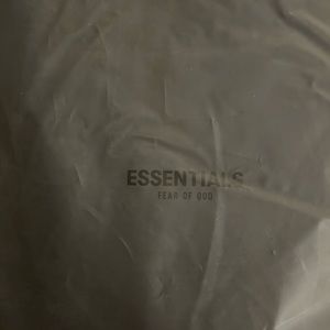 Essentials relaxed crew neck- off black